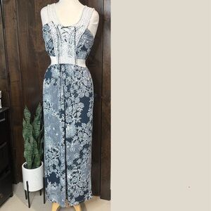 Toska Womens Size M maxi dress cut out lace sectioned blue white floral vacation